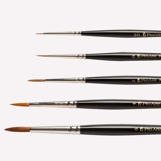 Pro Arte’s Prolene round 101 paintbrush in sizes 3/0 to 8. Brushes have synthetic bristles, an ergonomic black handle and a silver ferrule. 