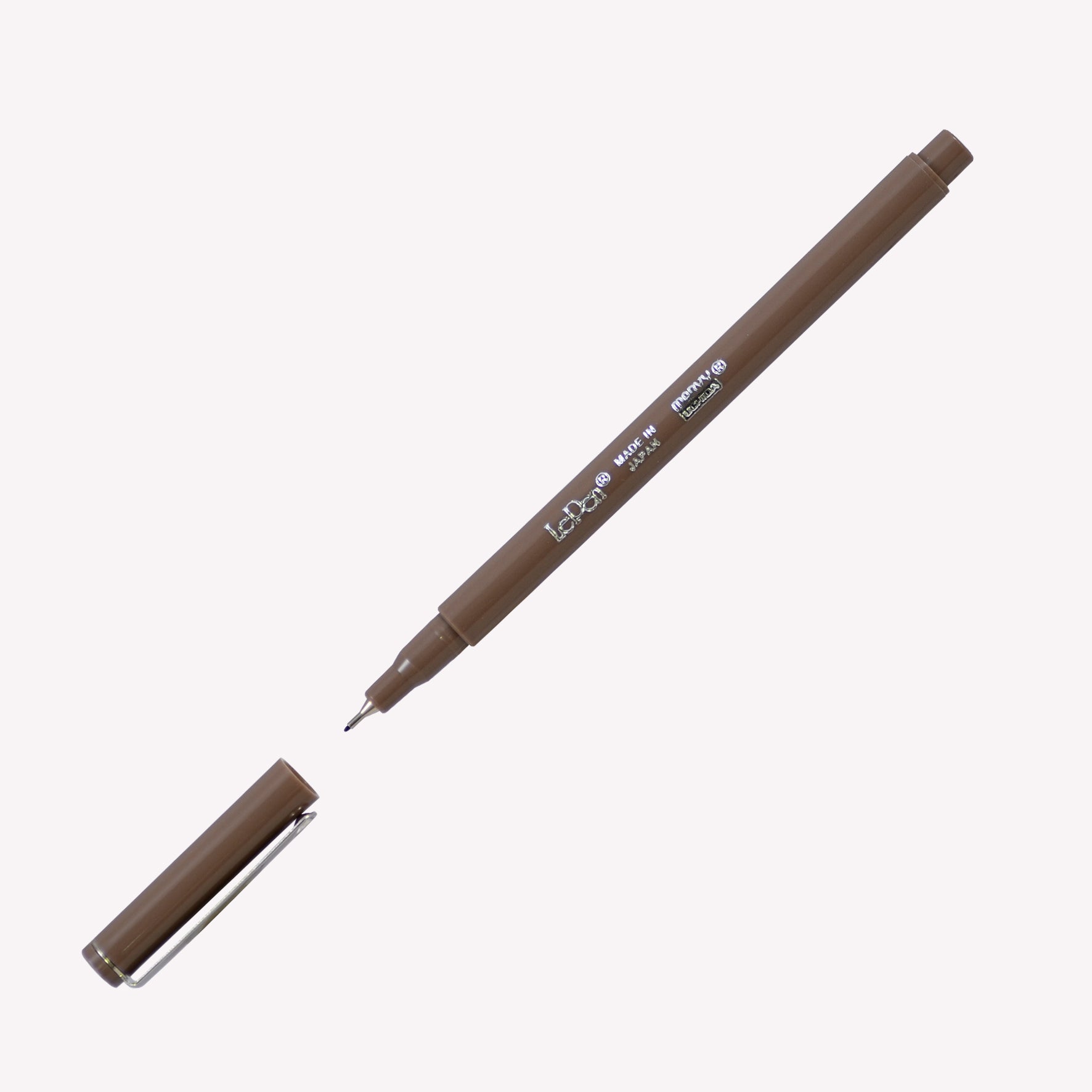Open Marvy Uchida Le Pen fineliner in cocoa.
