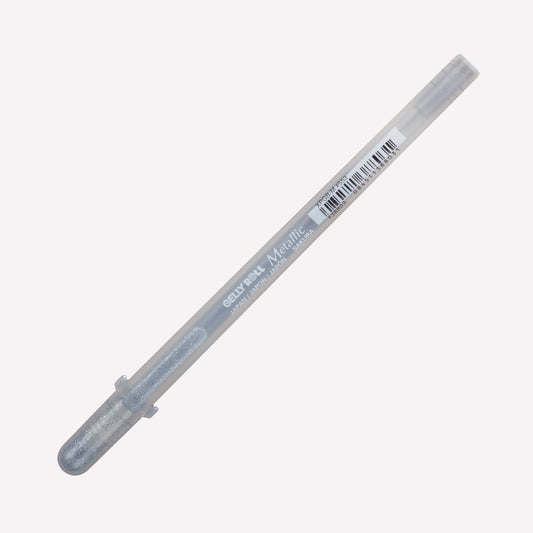Sakura gelly roll metallic rollerball gel pen in silver with a 0.7mm line width. 