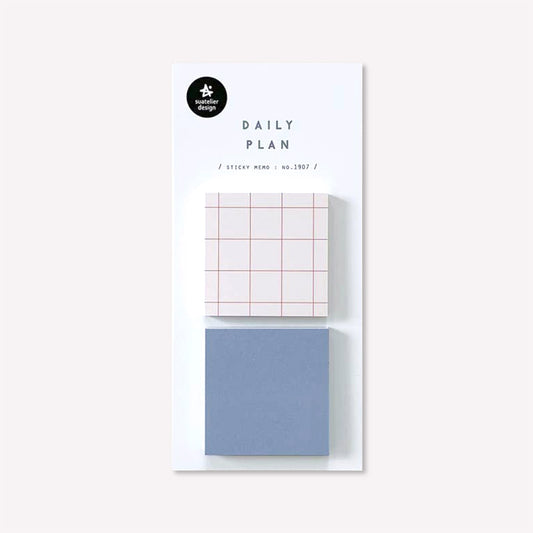 Daily plan memo notes no. 1907 by Suatelier. This pack of sticky memo notes includes two designs, one plain blue and one with a white and red grid pattern.